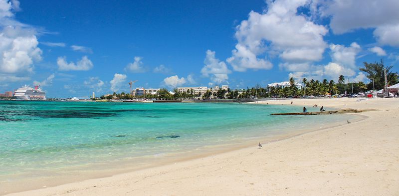 Saunders Beach, Nassau, Bahamas - Ultimate Guide (september 2024)