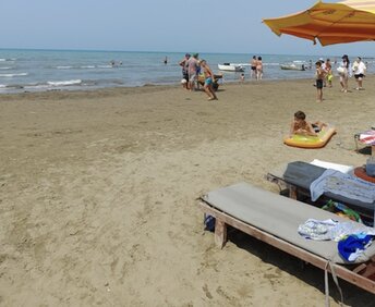 Albania, Karpen beach