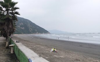 China, Dawan Bay beach