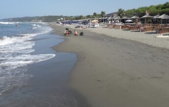 Albania, Spille beach