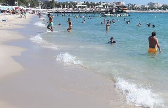 France, French Riviera, La Croisette beach